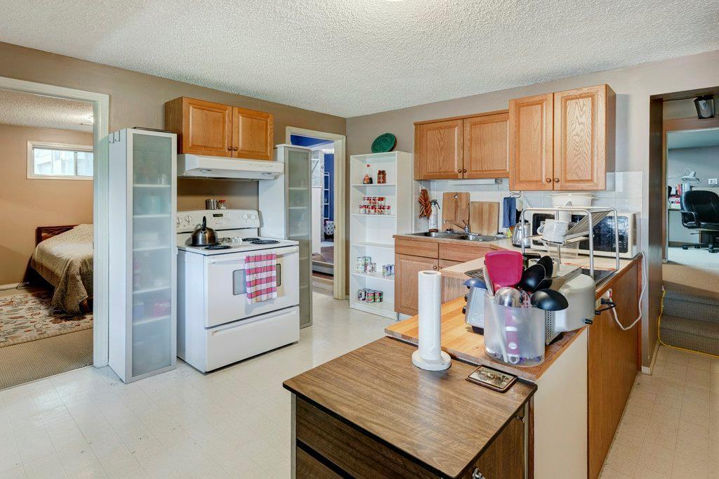 Kitchen viewed from a second angle